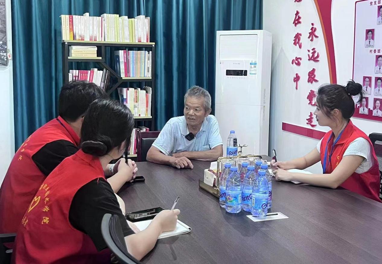 寻访老兵足迹 讲好英雄故事