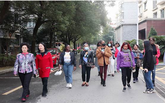 说明: https://img3.chinadaily.com.cn/images/202203/07/622568d9a3107be47f2be59e.png