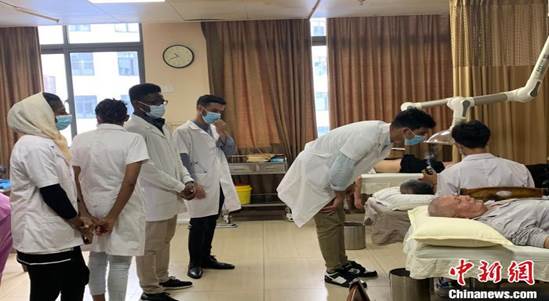 说明: http://i2.chinanews.com.cn/simg/ypt/2022/220322/69a52344-00d7-487c-850f-8ab35c850b43_zsite.jpg