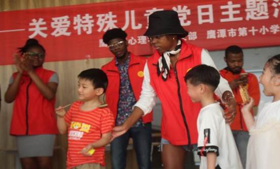 说明: http://news.jxufe.edu.cn/uploadfile/82/Attachment/4cbf3829a3.jpg