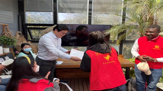 说明: https://img3.chinadaily.com.cn/images/202203/06/622448e0a3107be47f2be13c.jpeg