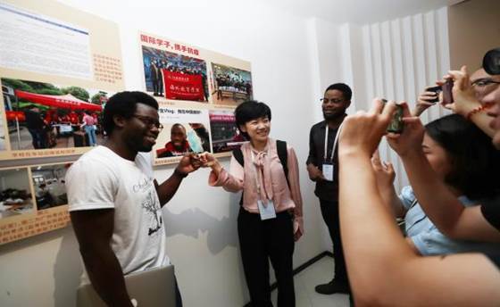 说明: http://news.jxufe.edu.cn/uploadfile/82/Attachment/1b61ec287c.jpg