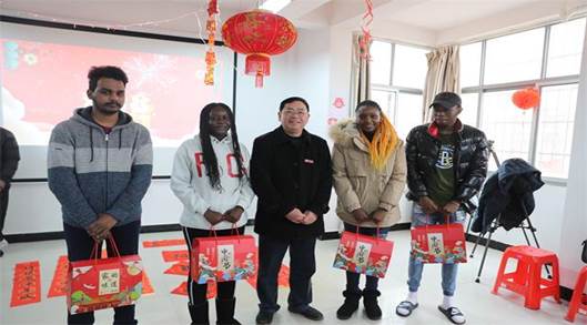 说明: http://news.jgsu.edu.cn/xyxw/202201/W020220125455901801803.jpg