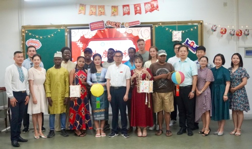 说明: http://www.gnnu.cn/_upload/article/images/82/e7/27dd32524e4dbecd5c51f5c49ef8/c0ae9e9b-4e69-4908-b290-022949ea6ae2.jpg